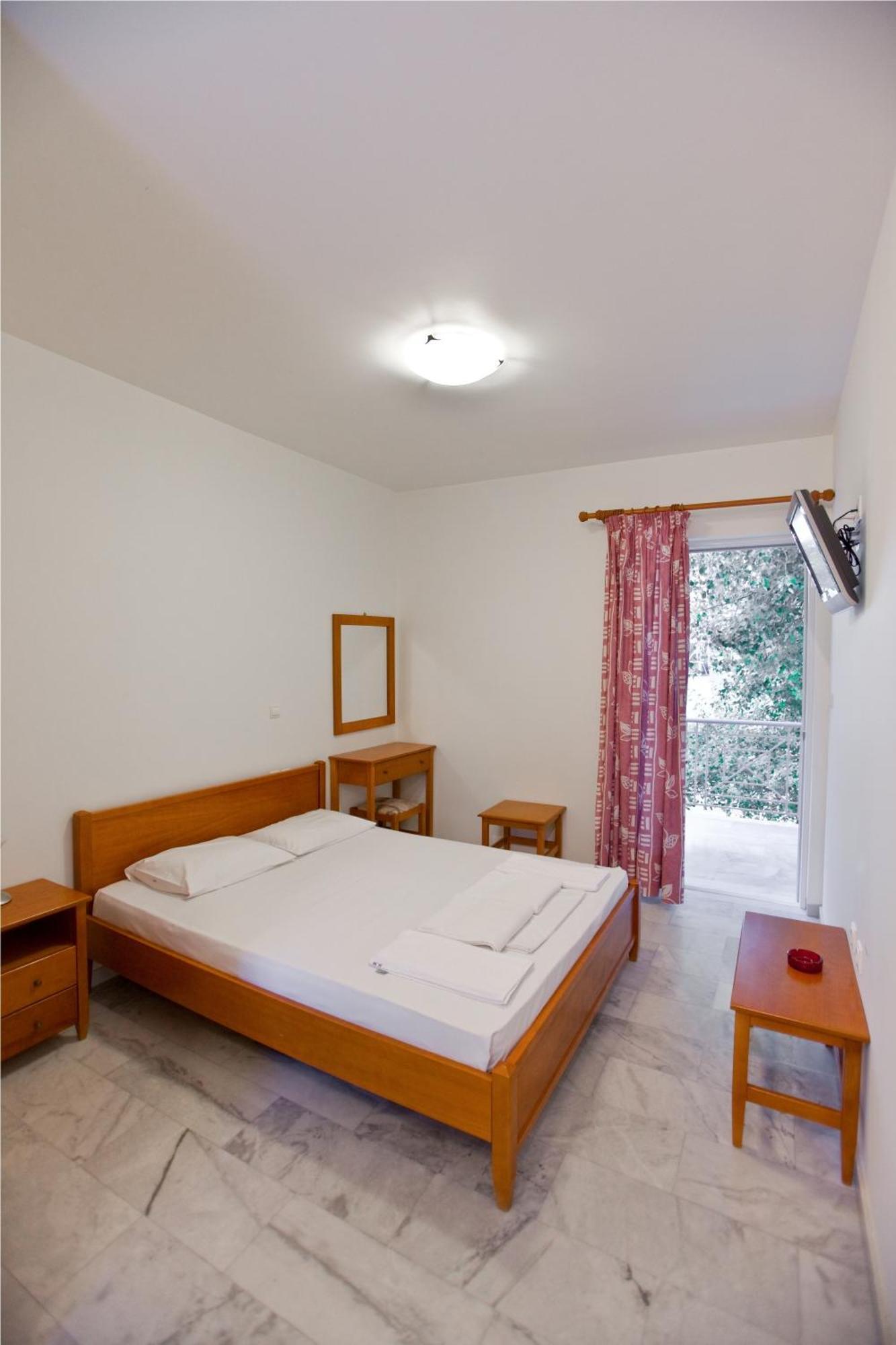 Ferienwohnung Porto Assini Tolón Zimmer foto